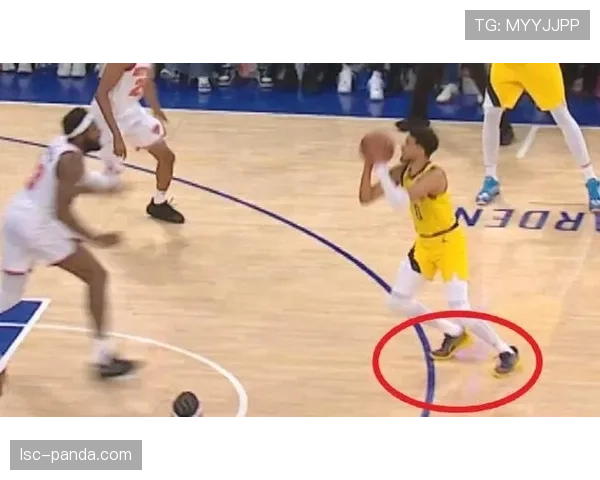 NBA场地的边线规则：球员踩线即违例的判定与注意事项